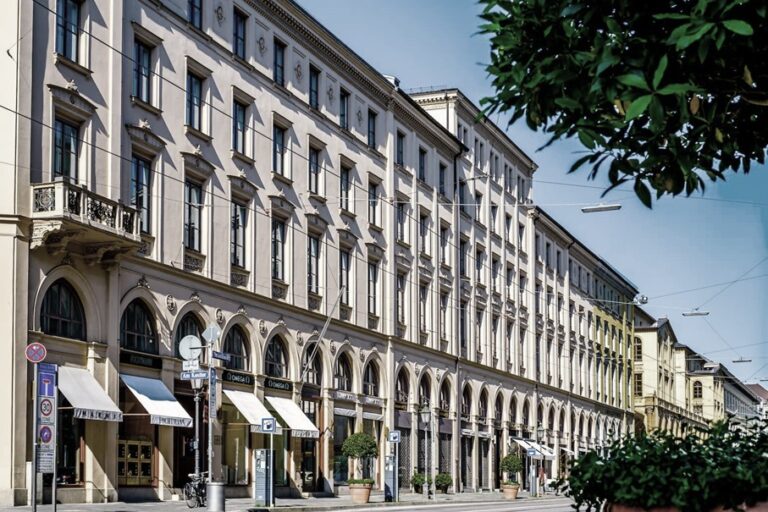 Maximilianstrasse